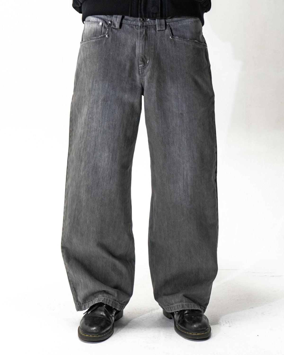 Silver grey textured slub denim jeans with a relaxed fit by WOJO
